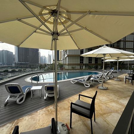 Dunya Tower Luxury And 2 Min Walk To Dubai Mall And Burj Khalifa In Heart Of Downtown ภายนอก รูปภาพ